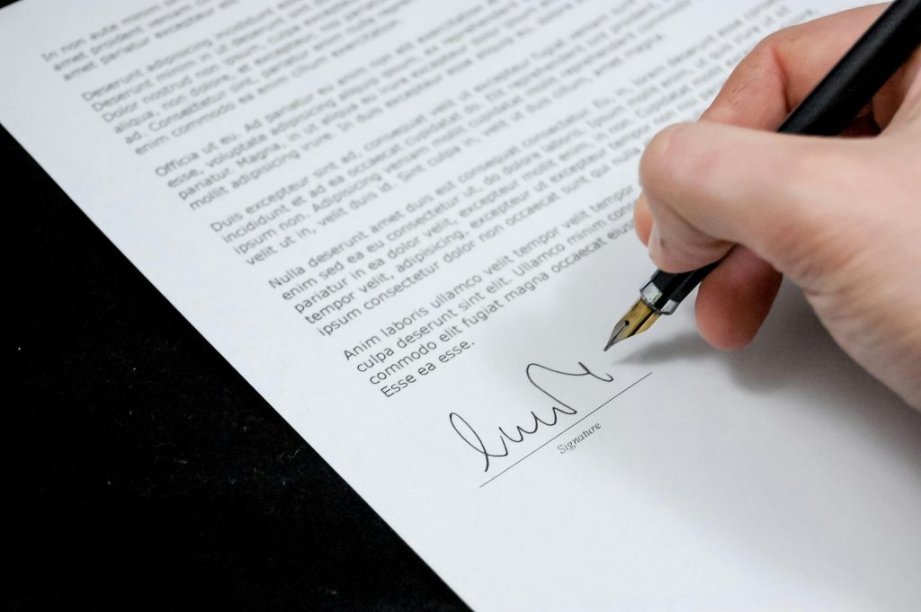 Albos Law logra una sentencia favorable por vulneración del derecho al honor de un cliente 1 sentencia